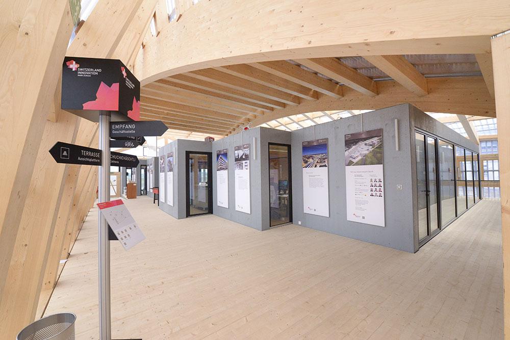 Blick ins Innern des Informationspavillons