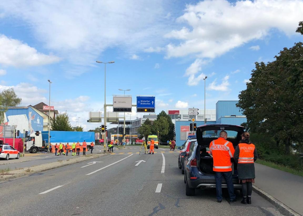 Übersichtsaufnahme der Unfallstelle.