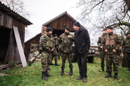 Regierungsrat Mario Fehr zum Truppenbesuch.
