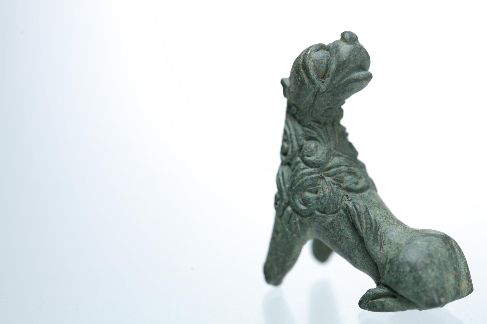 Löwe aus Bronze