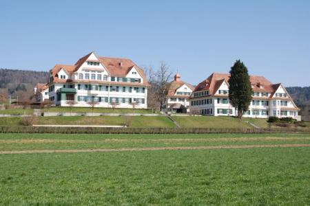 Aussenansicht: Psychiatrische Klinik «Hohenegg». 