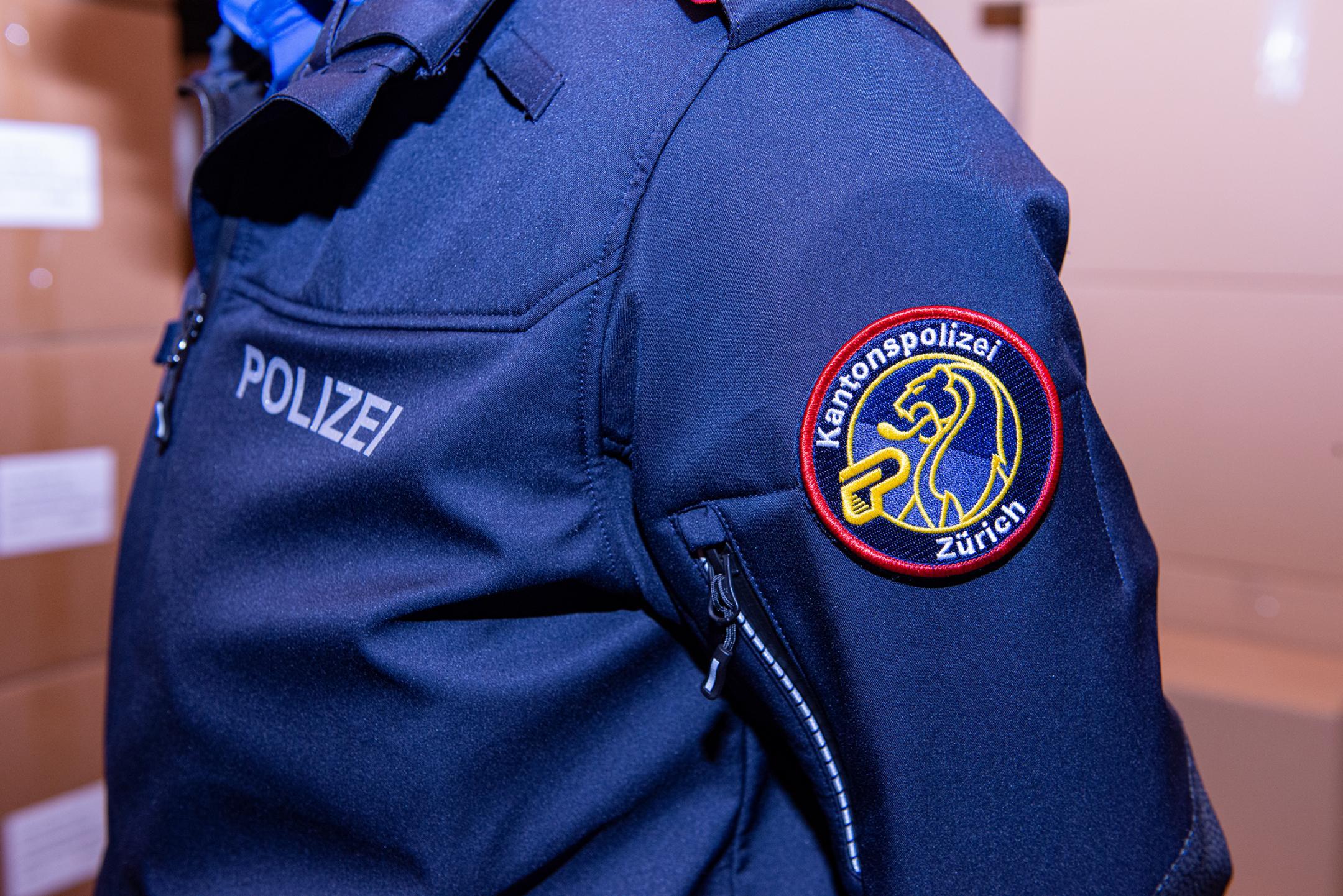 Neue Polizeiuniform: Die Jacke. 