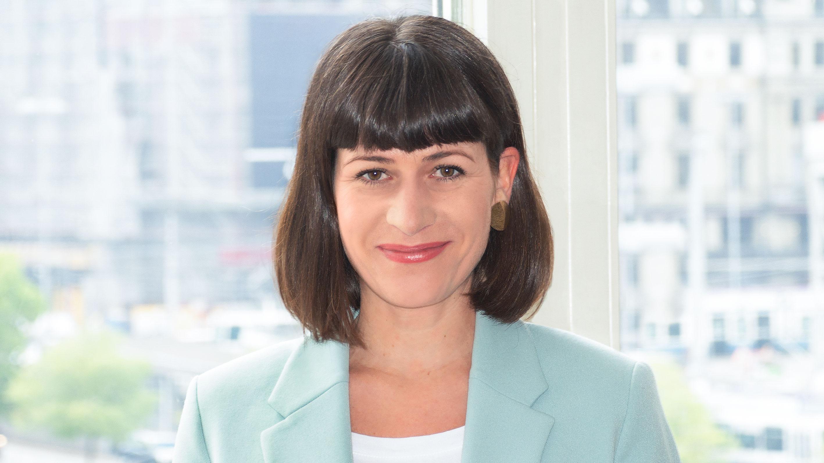 katrin leuenberger wird neue amtschefin des immobilienamts kanton zurich