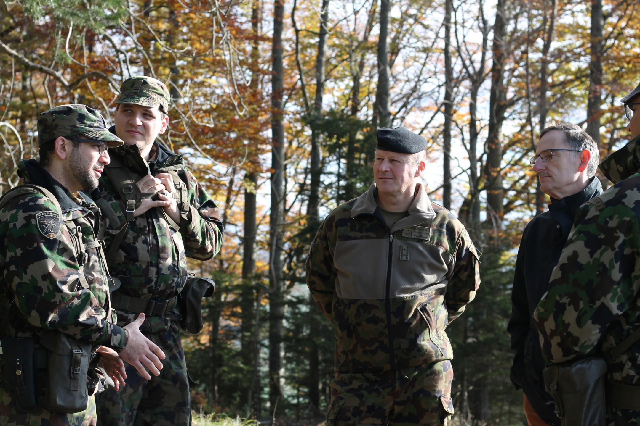 Regierungsrat Mario Fehr zum Truppenbsuch.