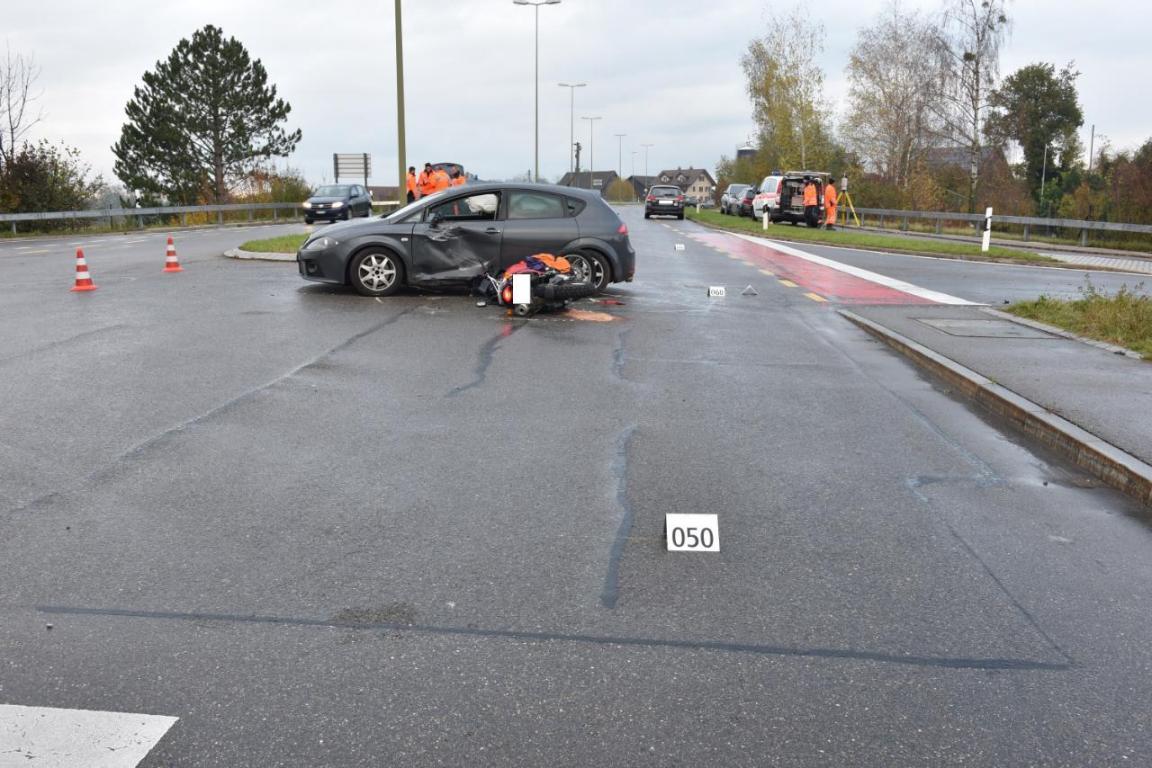 Unfallstelle: Die beteiligte Fahrzeuge.