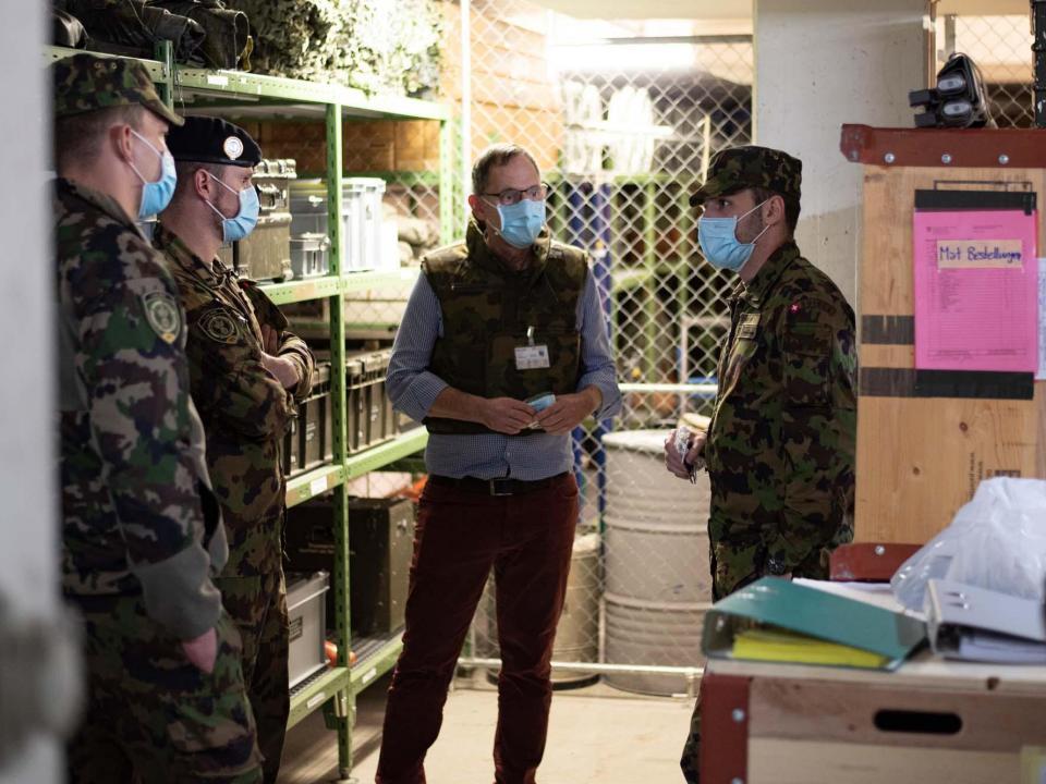 Regierungsrat Mario Fehr auf Truppenbesuch