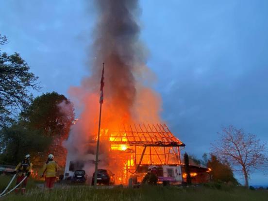 Haus im Vollbrand