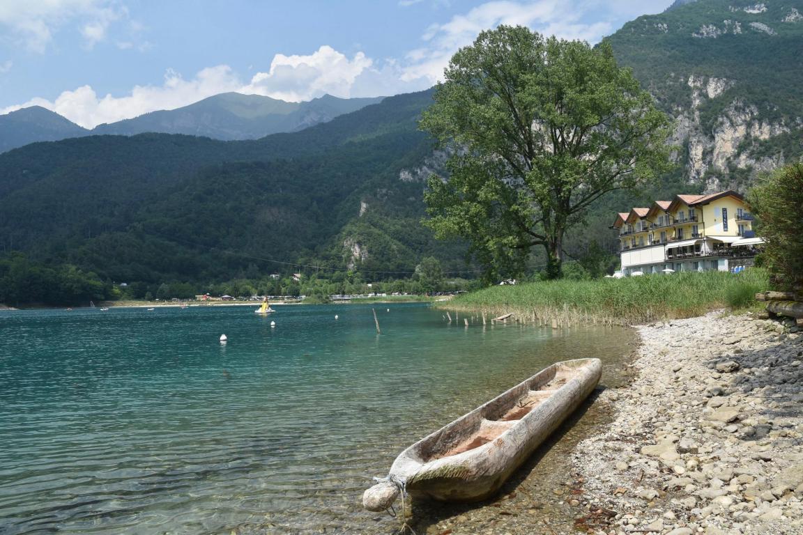 Einbaum am Lago di Ledro (Italien)