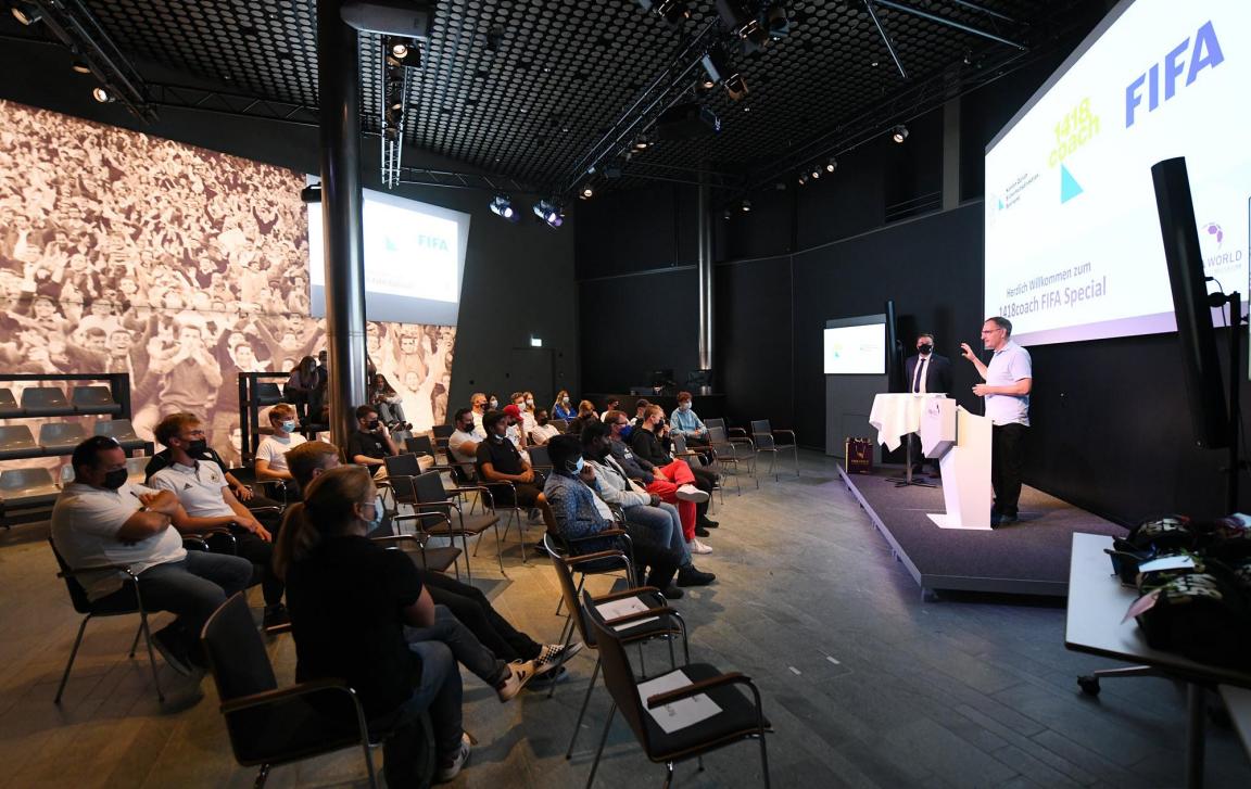 Impressionen aus dem FIFA-Museum: Präsentation von Regierungsrat Mario Fehr