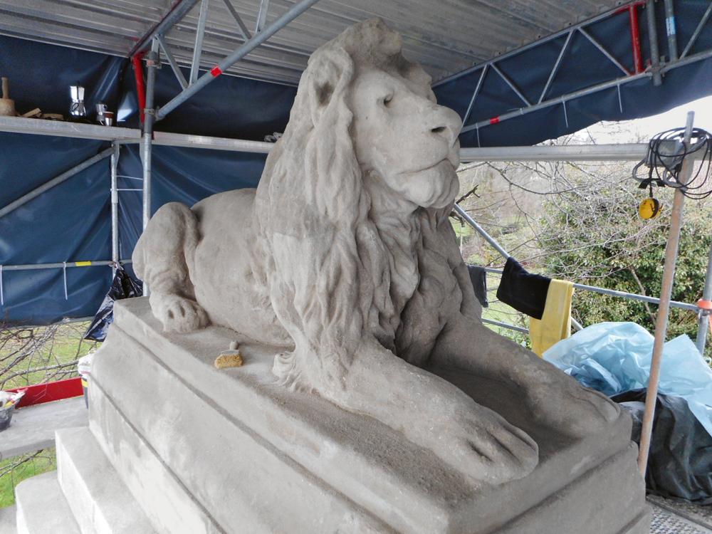 Restaurierung Feldbacher Löwe 