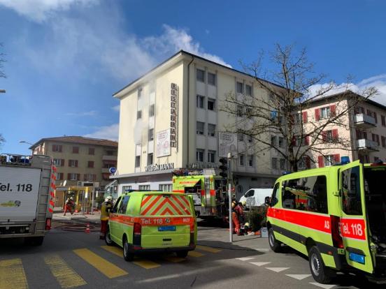 Grossaufgebot der Feuerwehr bei Löscharbeiten