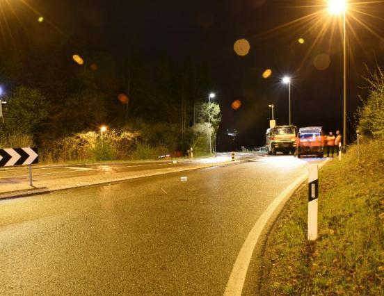 Selbstunfall eines Automobilisten in Urdorf