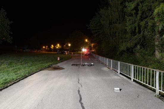 Übersichtsaufnahme der Unfallstelle in Bülach