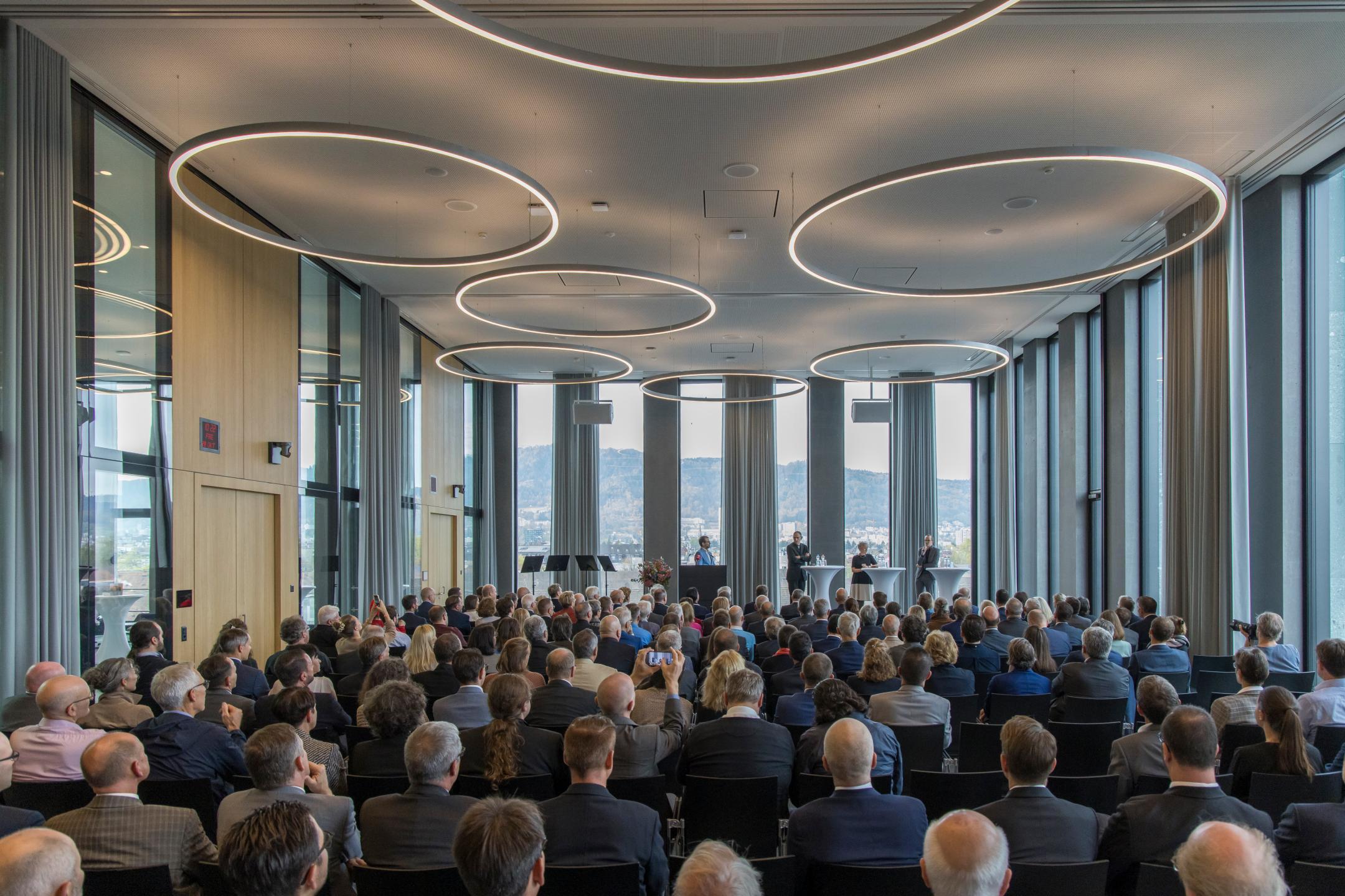 Die offizielle Einweihung fand im obersten Stockwerk des PJZ statt.