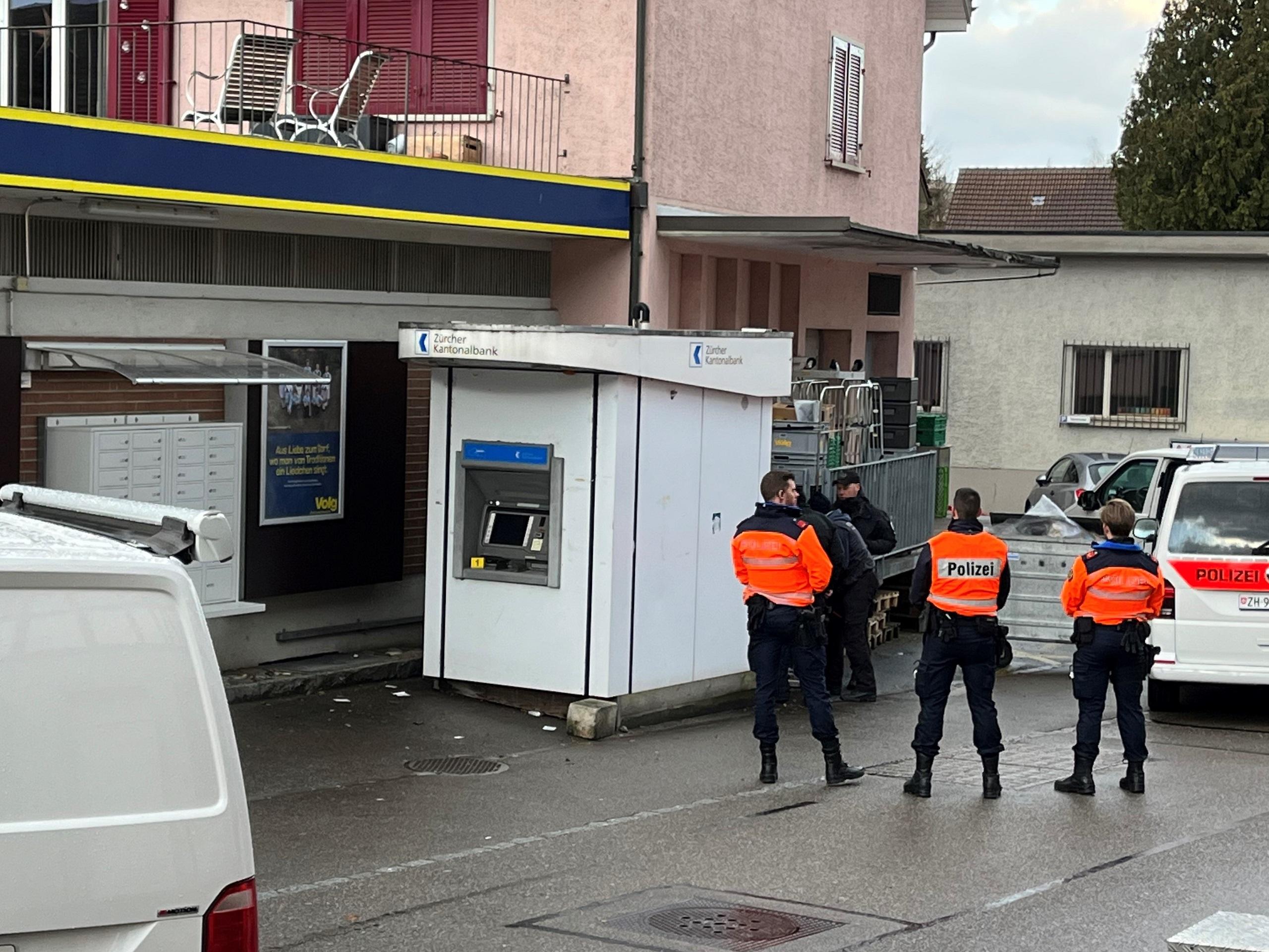 Hettlingen. Geldautomat gesprengt Kanton Zürich