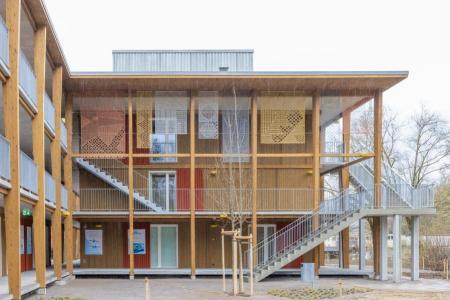 Das neue Durchgangszentrum Sihlau in Adliswil vor der Eröffnung