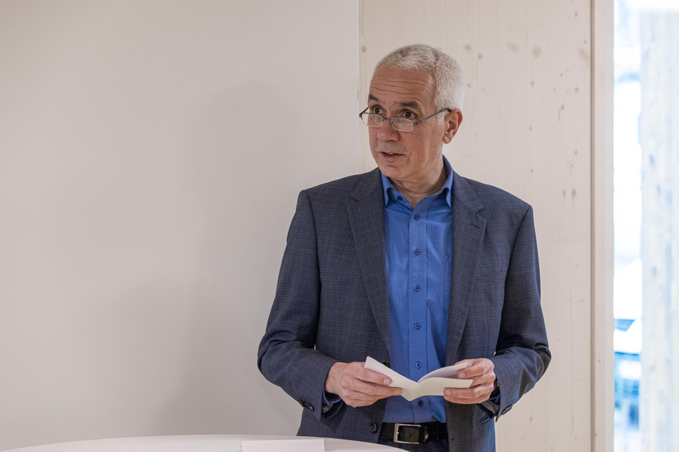 Stadtpräsident Adliswil, Farid Zeroual (die Mitte)