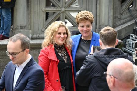 RR Silvia Steiner macht Fotos