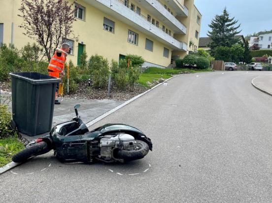 Motorroller in Unfallendlage