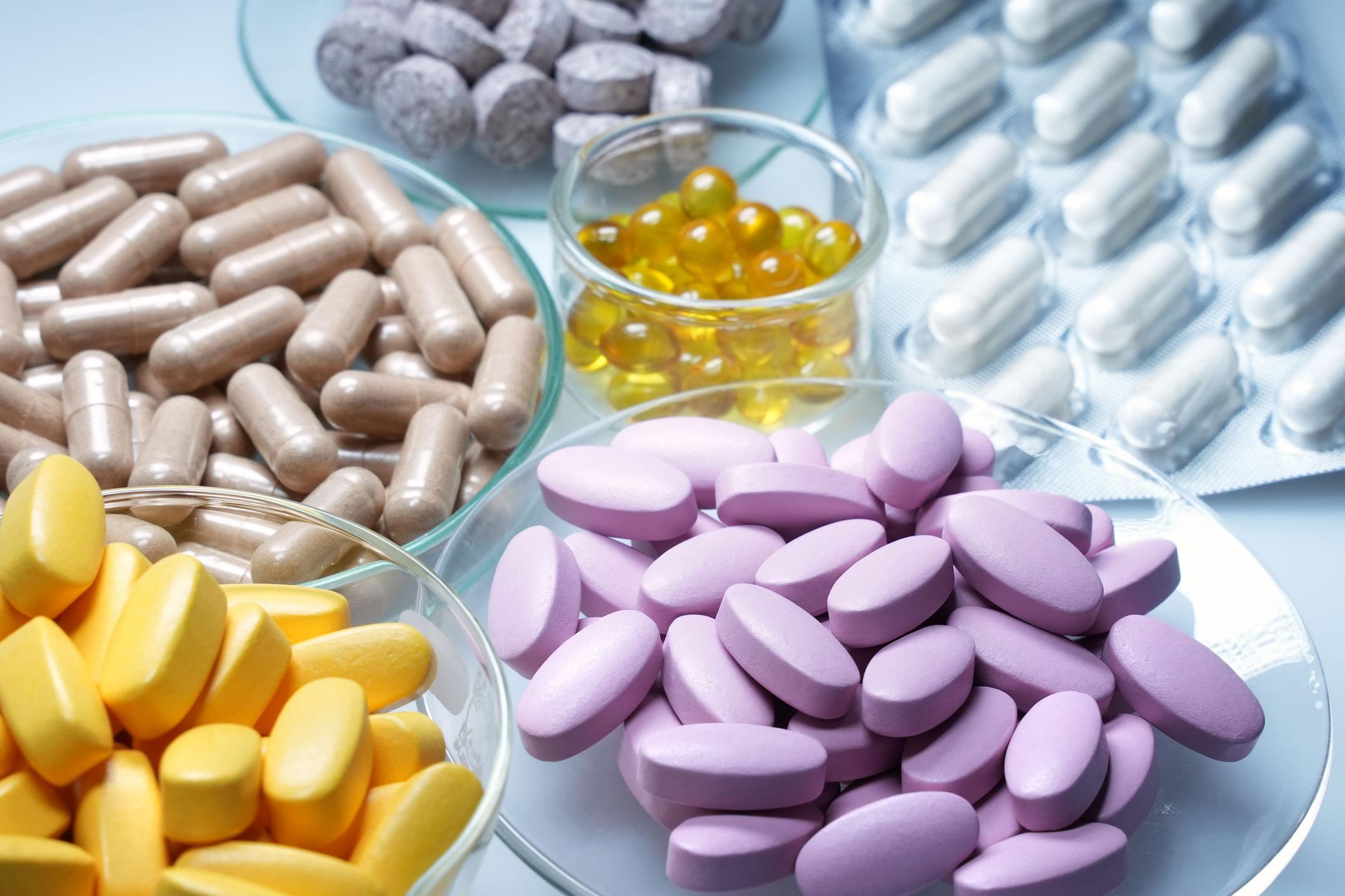 Verschiedene Nahrungsergänzungsmittel.