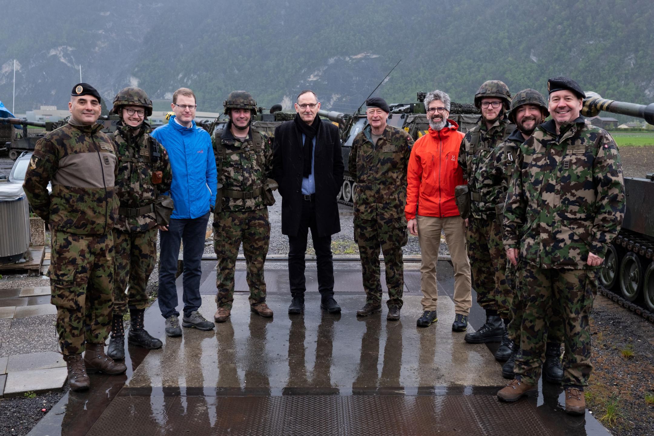 Besuch in der Artilleriabteilung 16 