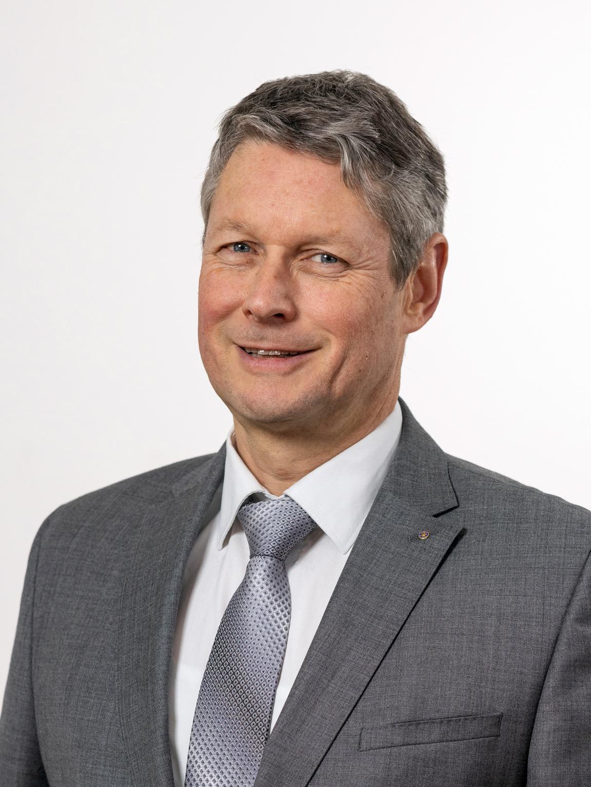 Beat Deola wurde vom Regierungsrat zum Gründungsrektor der Berufsmaturitätsschule Winterthur gewählt