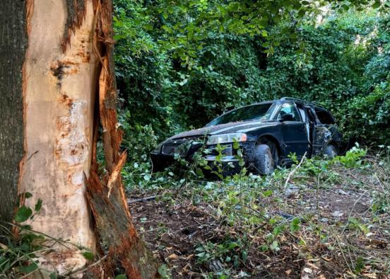 Unfallfahrzeug in Endlage