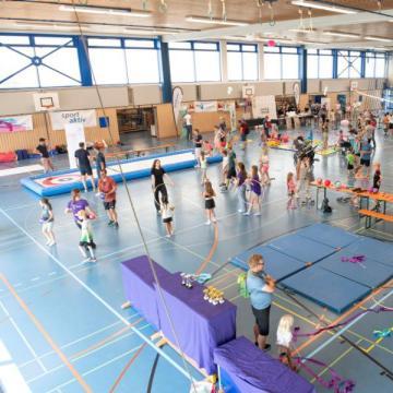 Die Games Posten in der Sporthalle waren sehr beliebt.