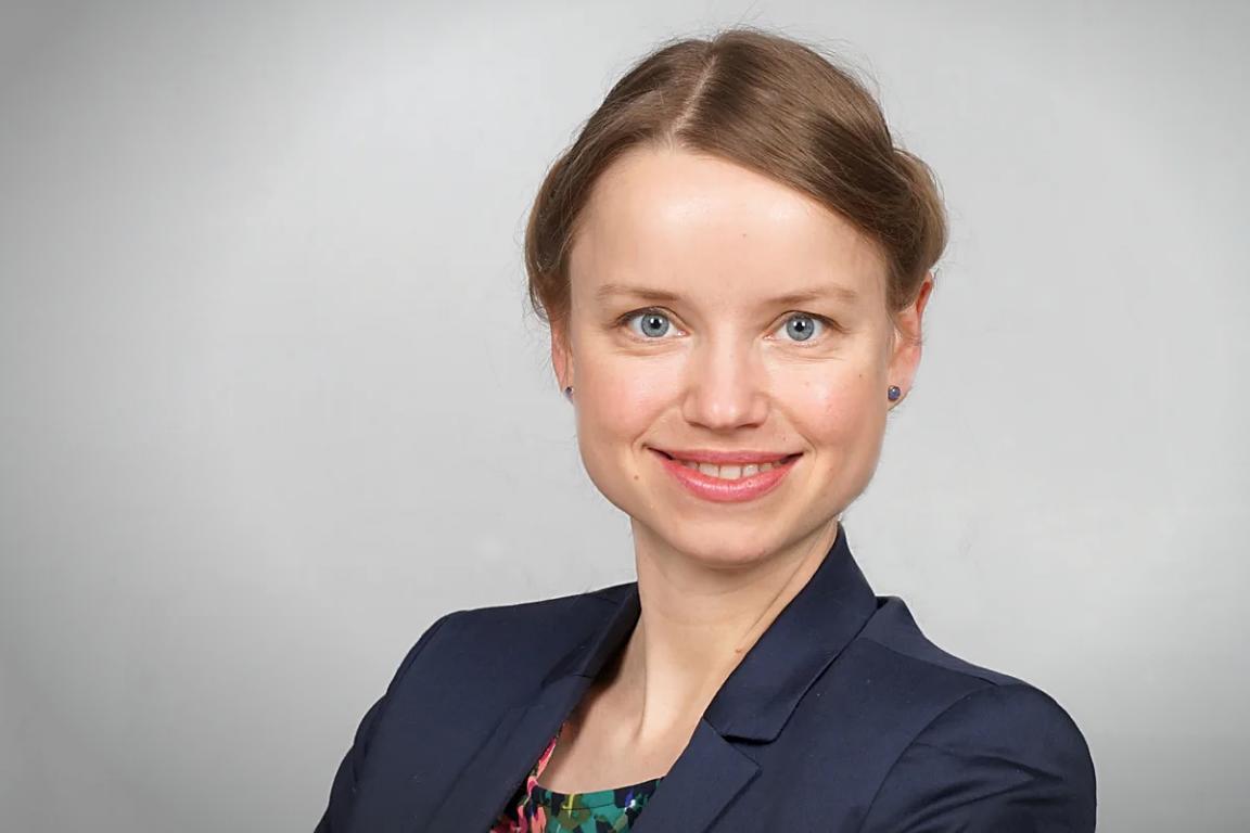 Ein Porträtfoto von der neuen Kantonsärztin Franziska Kluschke. 