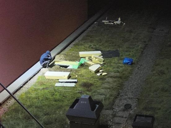 Einbrecher auf dem Dach