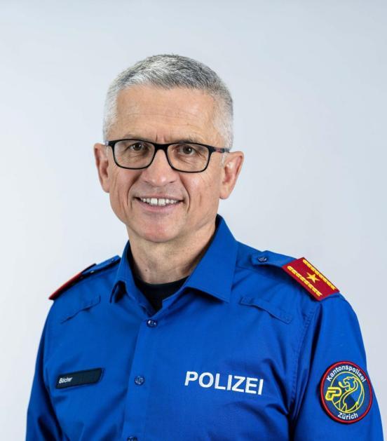 Porträt Peter Bächer