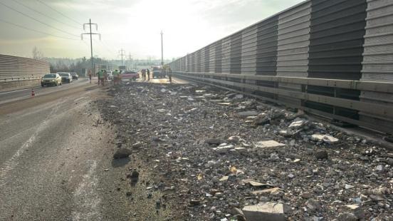 Ausgeleerte Ladung des Lastwagens