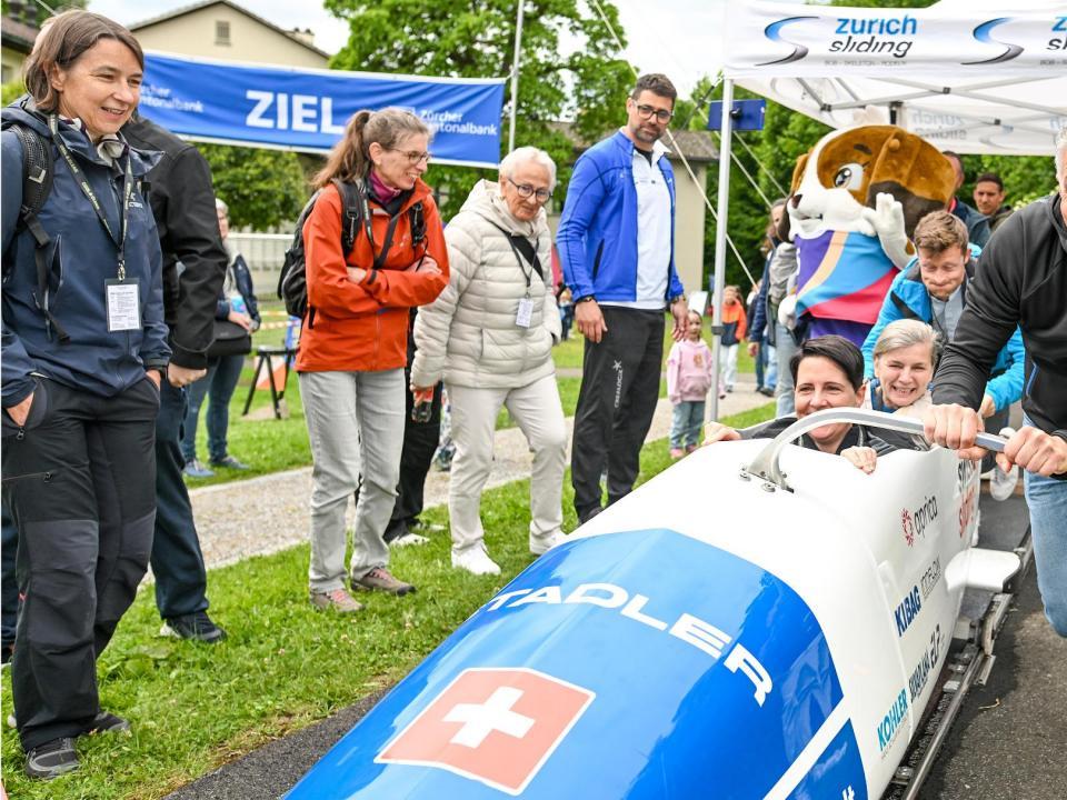 Das Bobanschieben war auch bei den Gästen ein beliebter Games Posten.