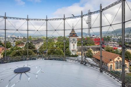 Membran über dem Gasometer I in Schlieren