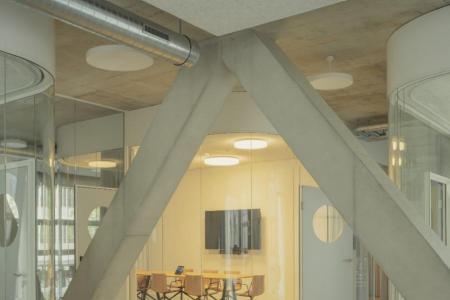 Sitzungszimmer in der Berufsschule.