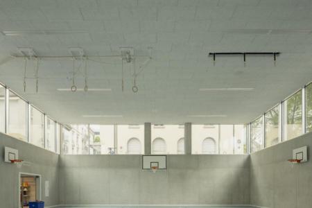 Ein Blick in die Sporthalle.