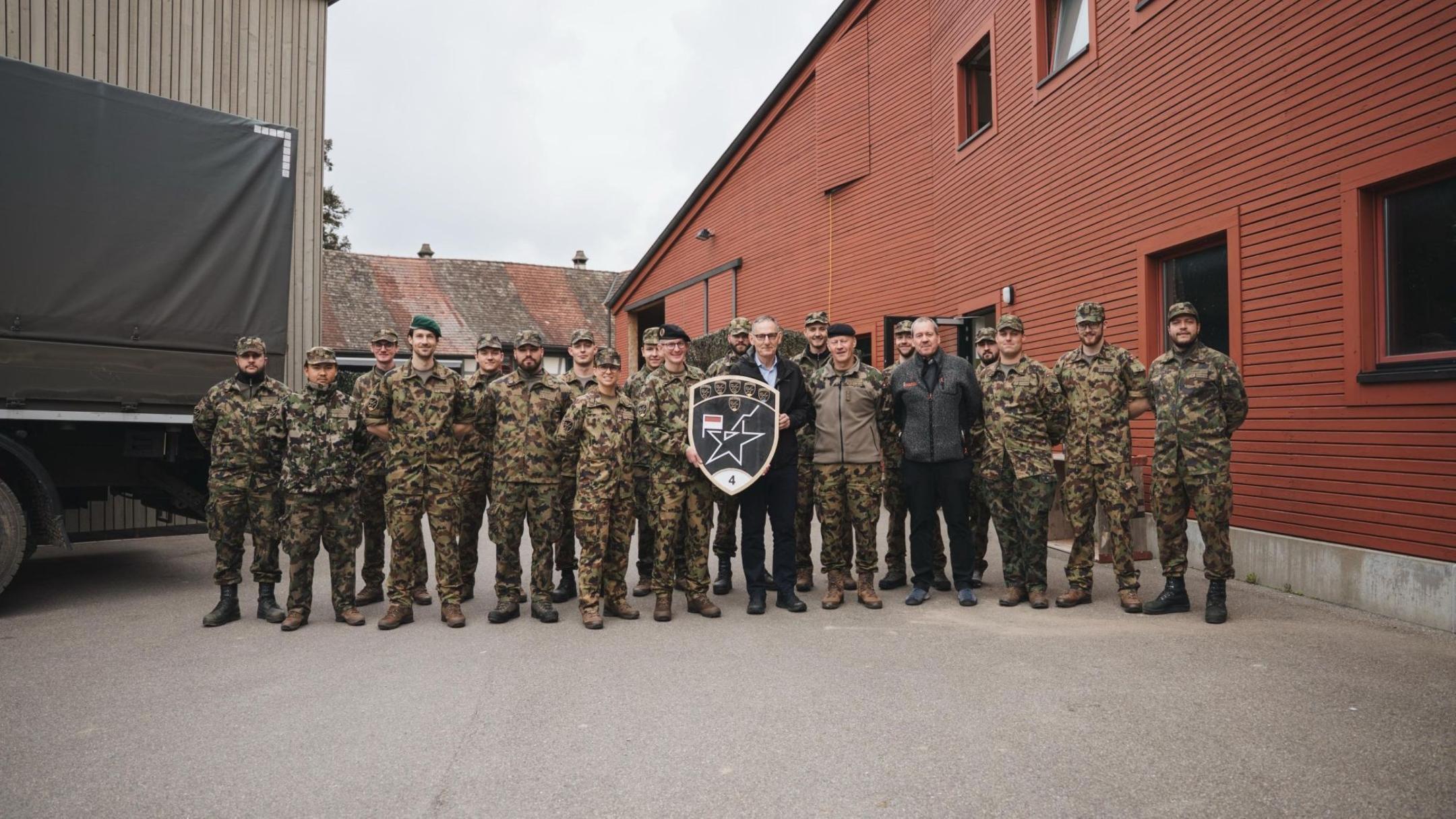 Gruppenfoto mit dem Ter Div Stabsbat 4