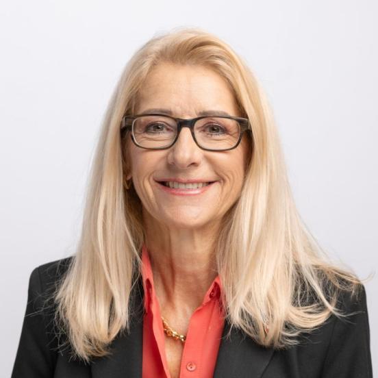 Porträtfoto von Therese Schläpfer