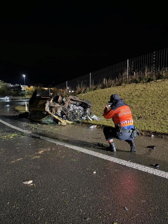 Das Fahrzeug in Unfallendstellung