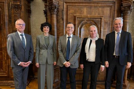 Gruppenfoto des Verwaltungsrat der ATIOZ