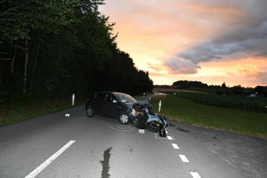 Verkehrsunfall in Bubikon 