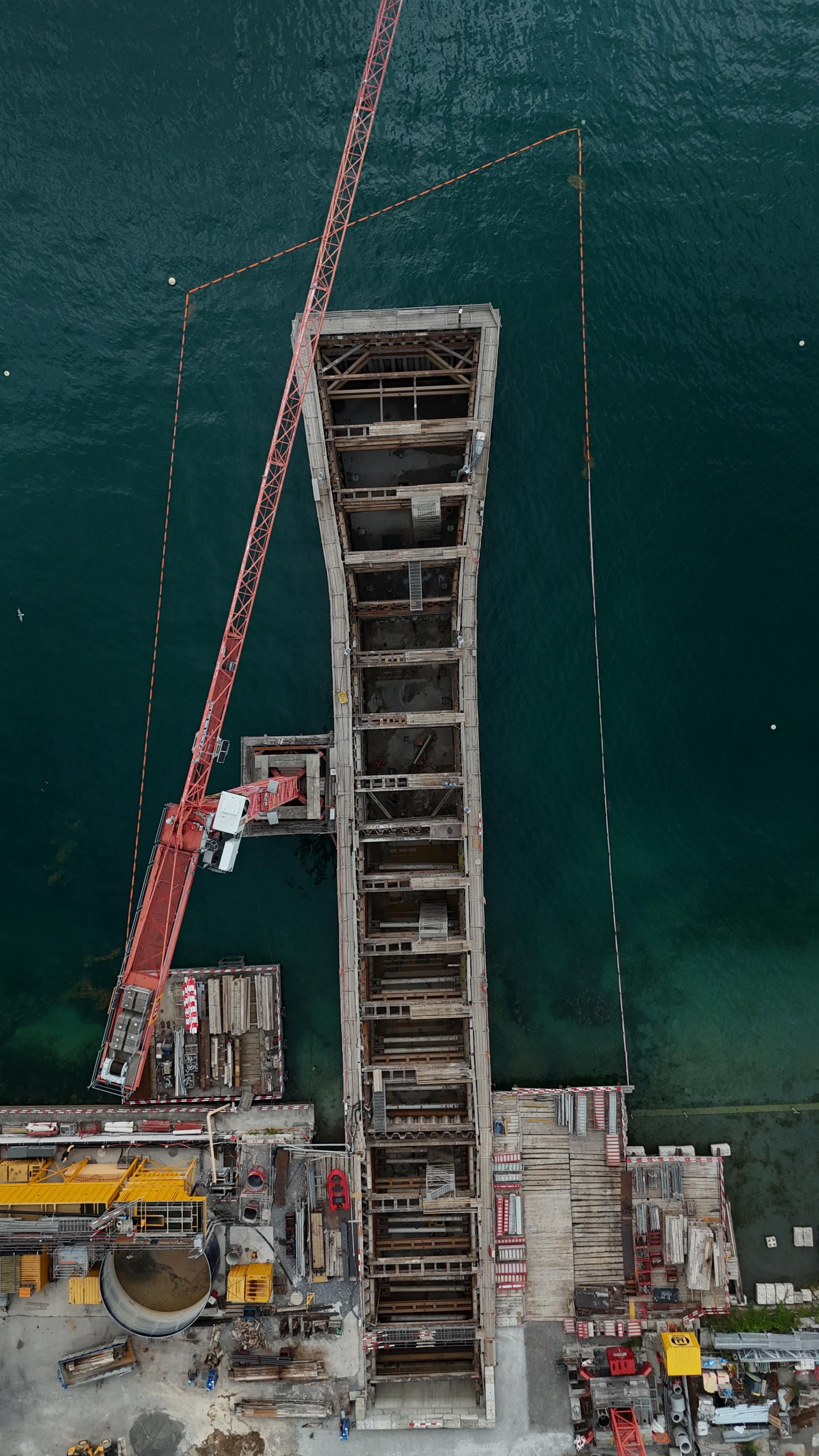Gesamtes Auslaufbauwerk von oben