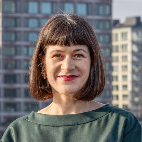 Porträt Katrin Leuenberger