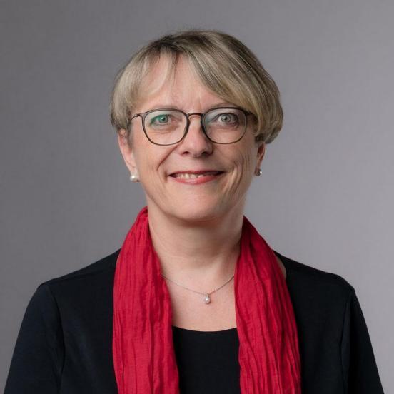 Nicole Küng,  Administration biz Urdorf