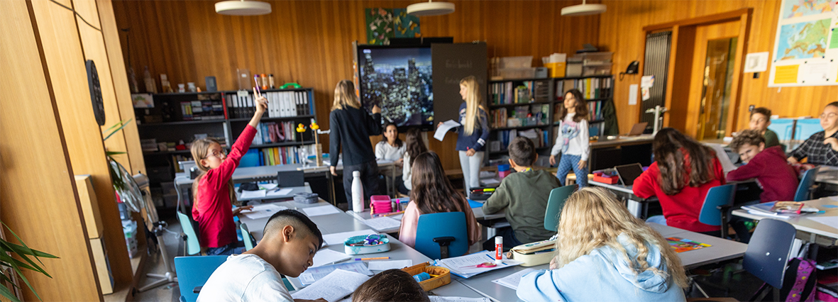 Schulzimmer in der Höh, Volketswil; Quelle: Reto Schlatter