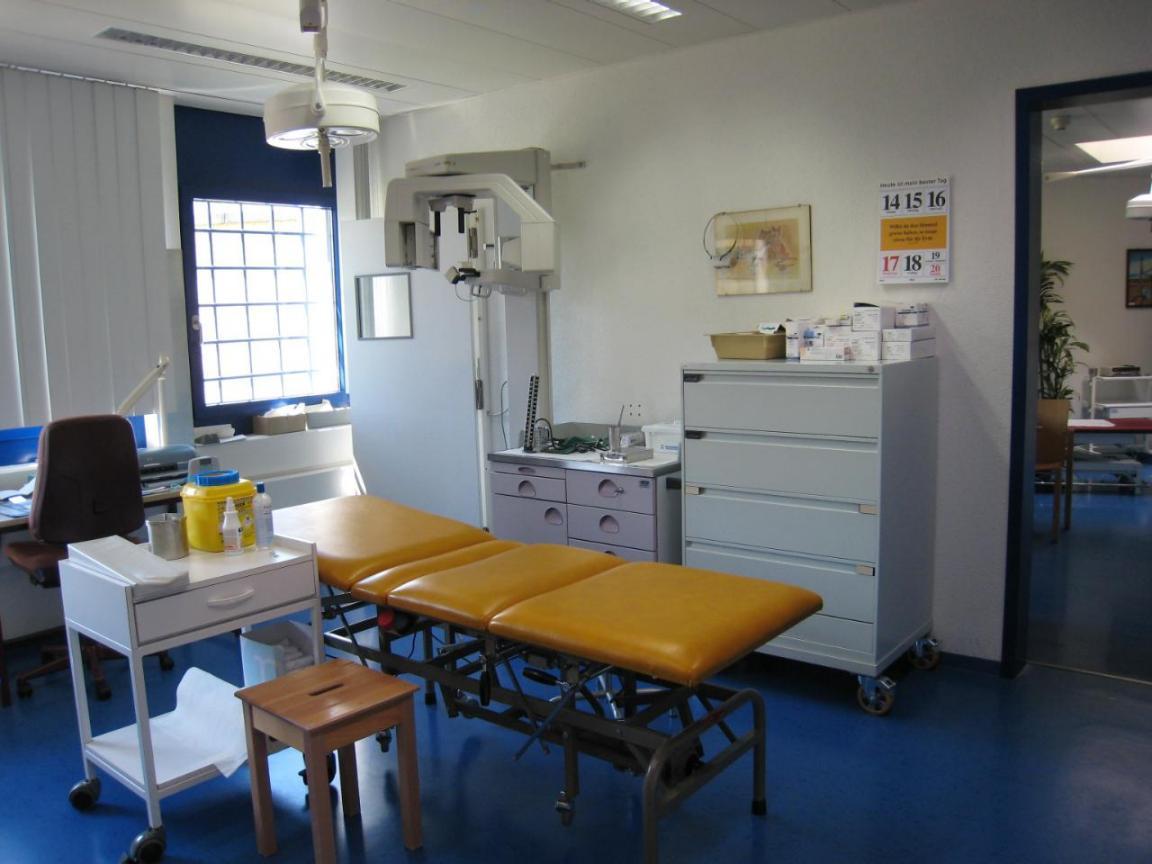 Treatment room at the JVA Pöschwies