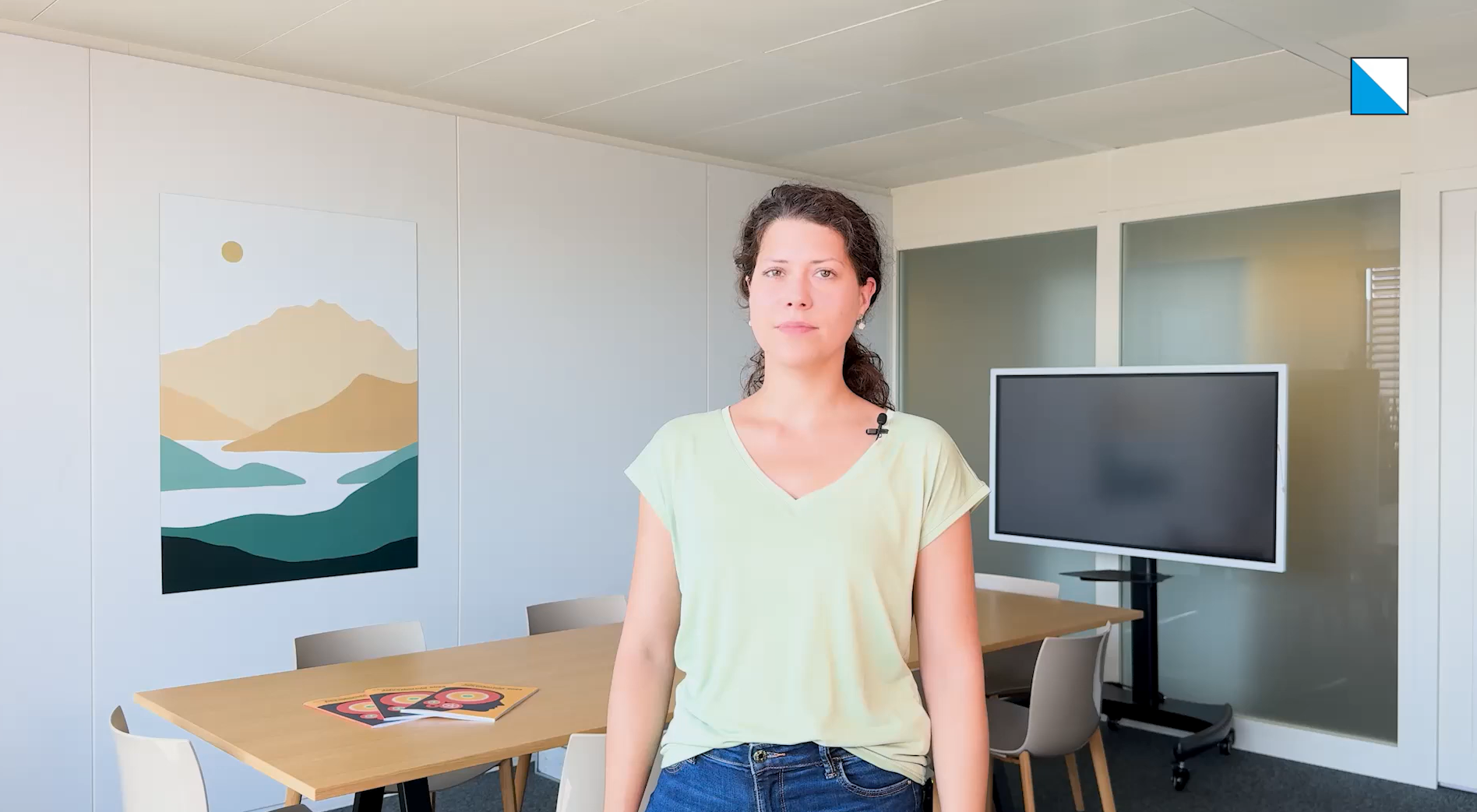 Im Video erklärt Dr. phil. Joëlle Albrecht wieso Sprachbarrieren ernstgenommen und aktiv abgebaut werden müssen zum Zwecke der Vollzugsfairness.