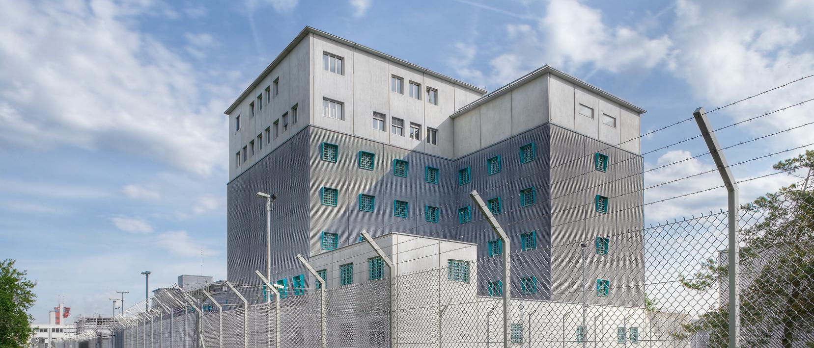 Teaser Zentrum für ausländerrechtliche Administrativhaft