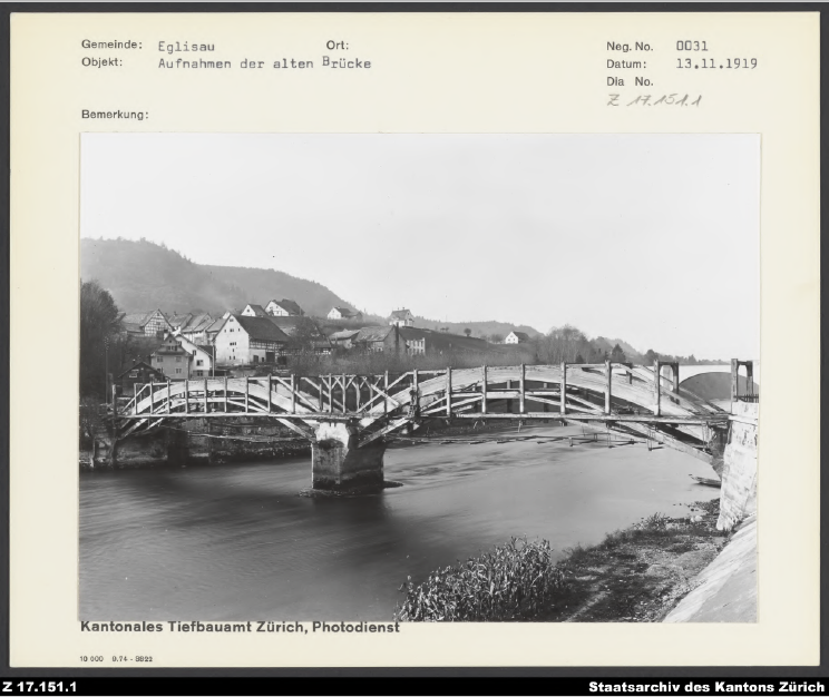 Bild einer alten Brücke in Eglisau