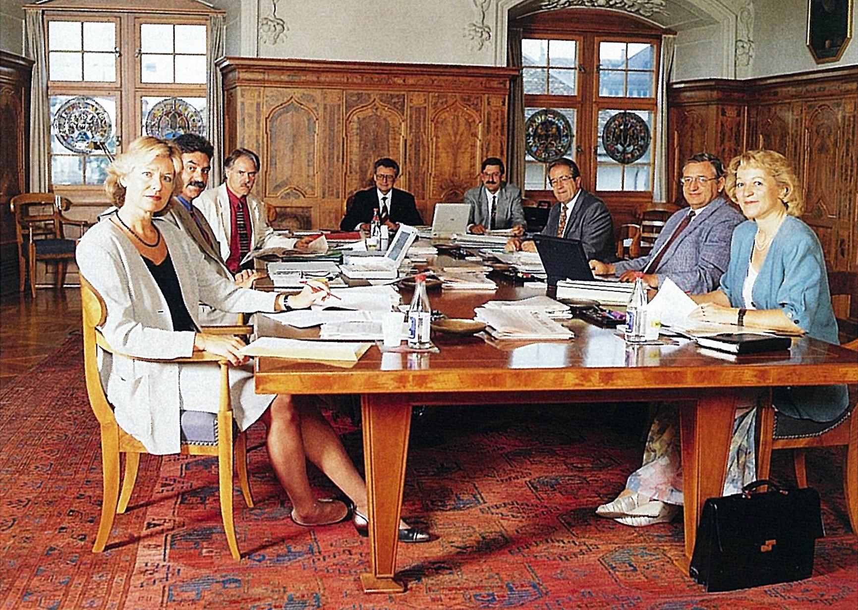 Offizielles Gruppenfoto des Regierungsrates.